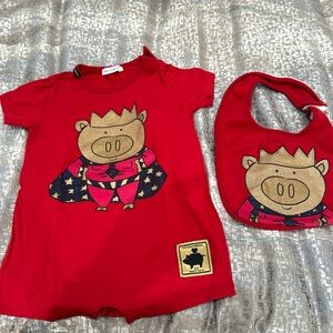 Dolce& Gabbana 9m-12m body suit short sleeve with matching bib.